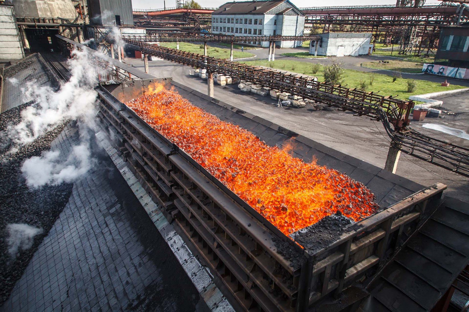 Угольная продукция. ОАО Алтай кокс Заринск. НЛМК Алтай кокс. Коксовая батарея Алтай кокс. Алтай кокс Коксовая батарея 5 УПЦ.