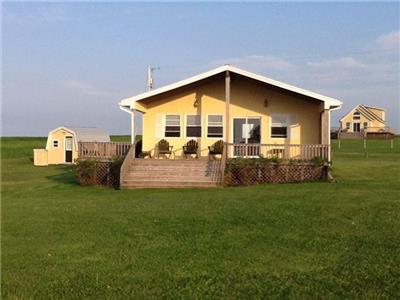 CHAYTER BEACH HOUSE at fantastic Cousins Shore, PEI - Renting for its 5th season 2020!